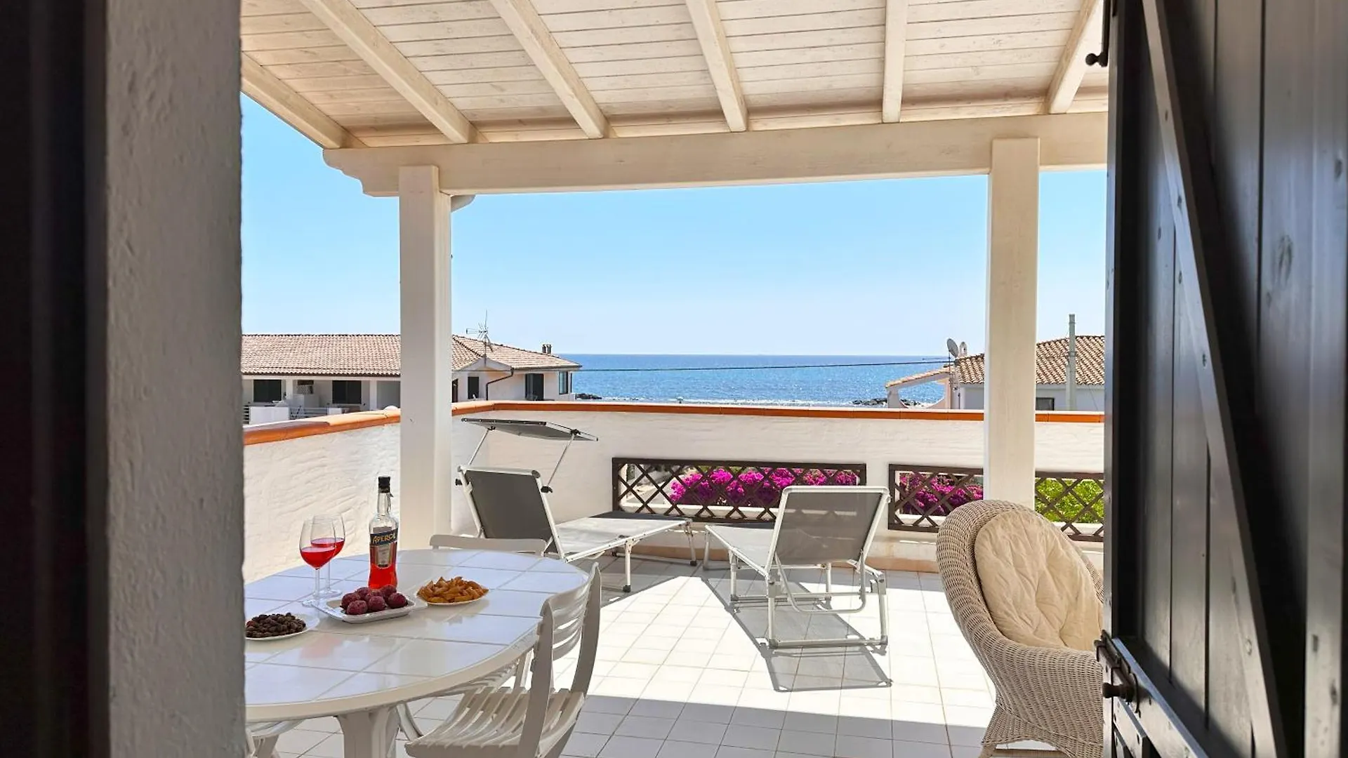 شقة Casa La Magnolia Frontemare Porto Columbu - Perd'E Sali إيطاليا