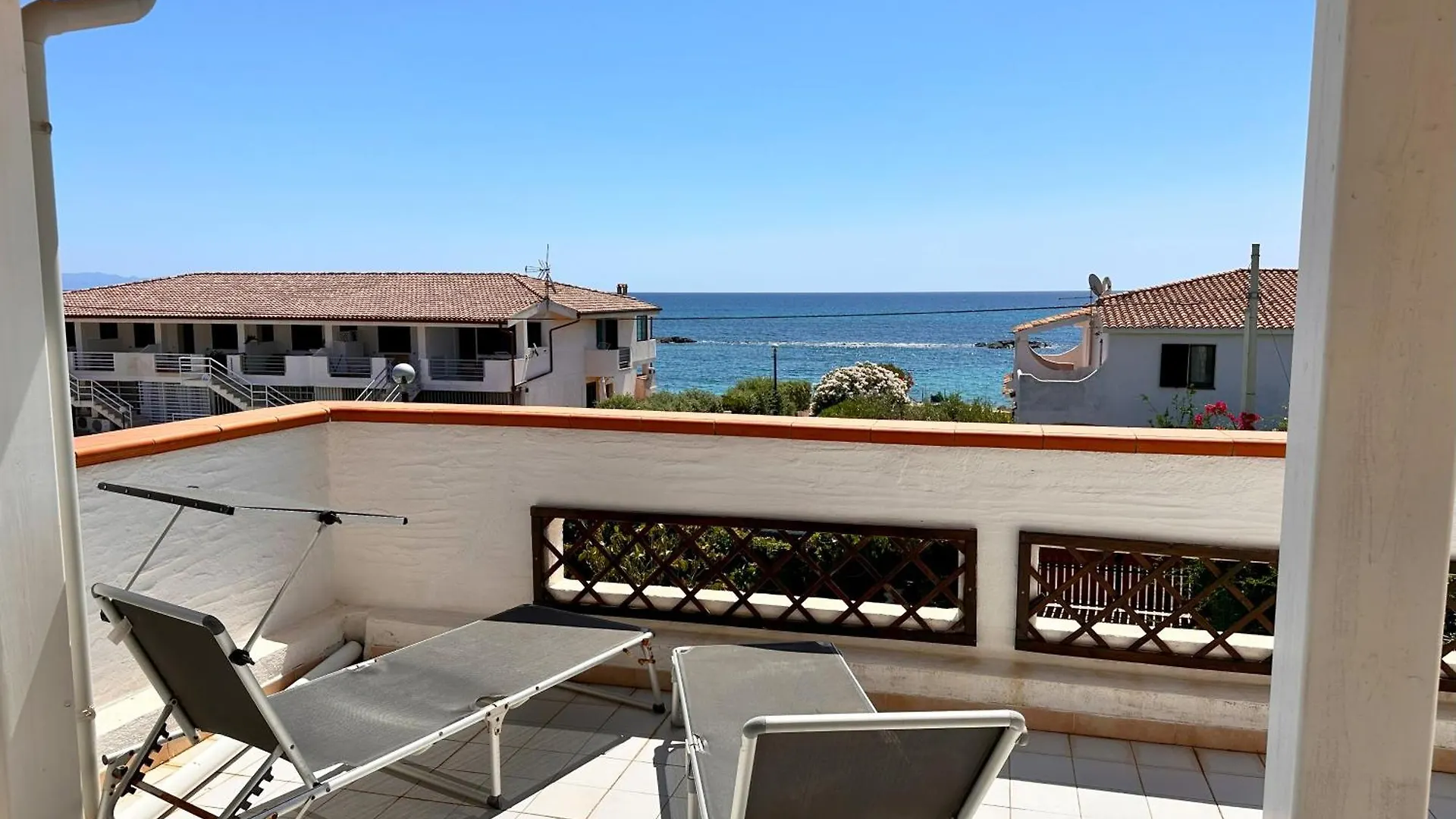 Casa La Magnolia Frontemare Διαμέρισμα Porto Columbu - Perd'E Sali